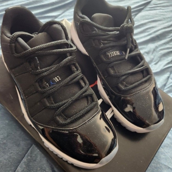 Jordan 11 Low Space Jams Size 9 main image 4